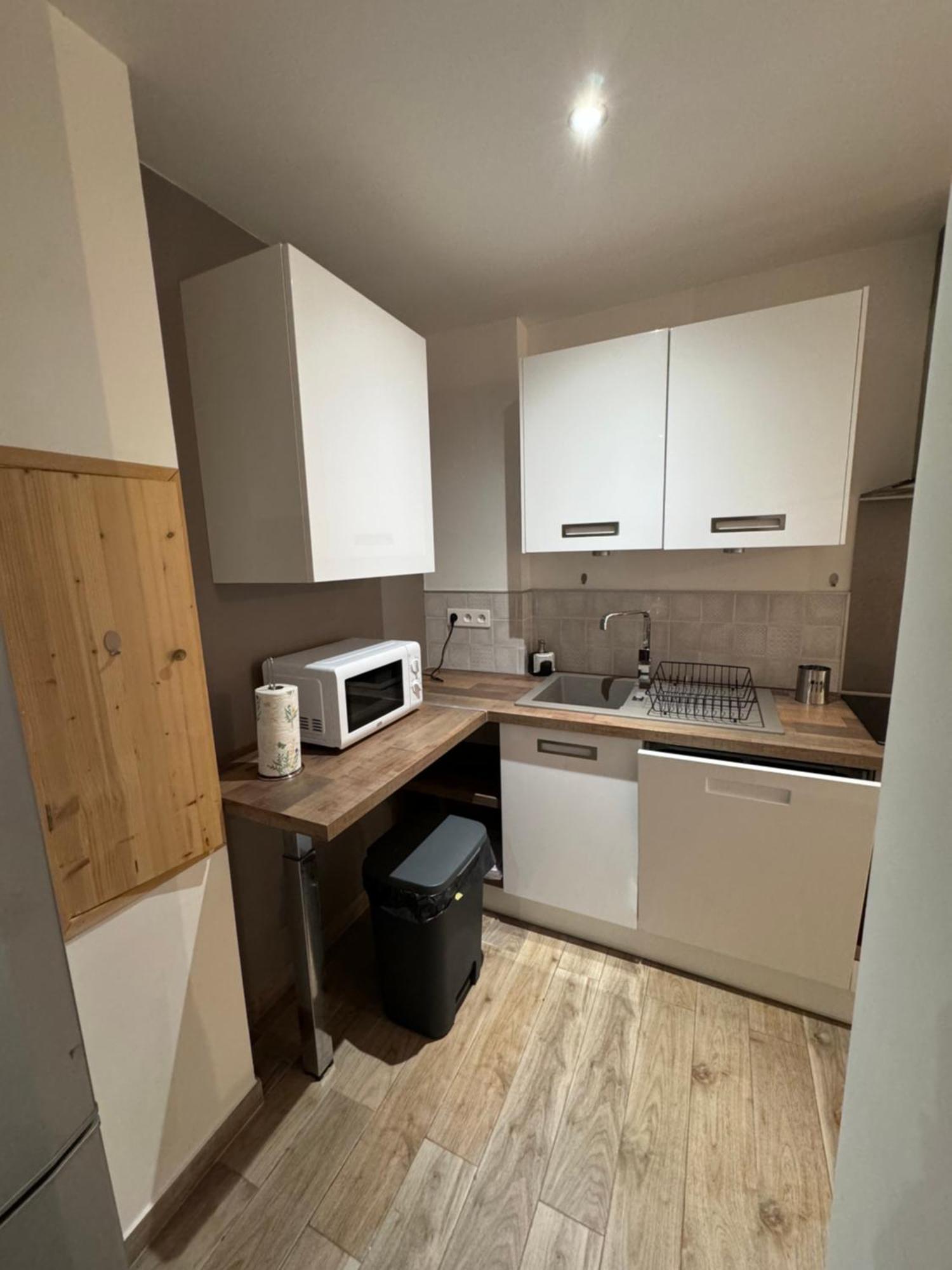 Appartement Avec Jardin Mandelieu Eksteriør bilde